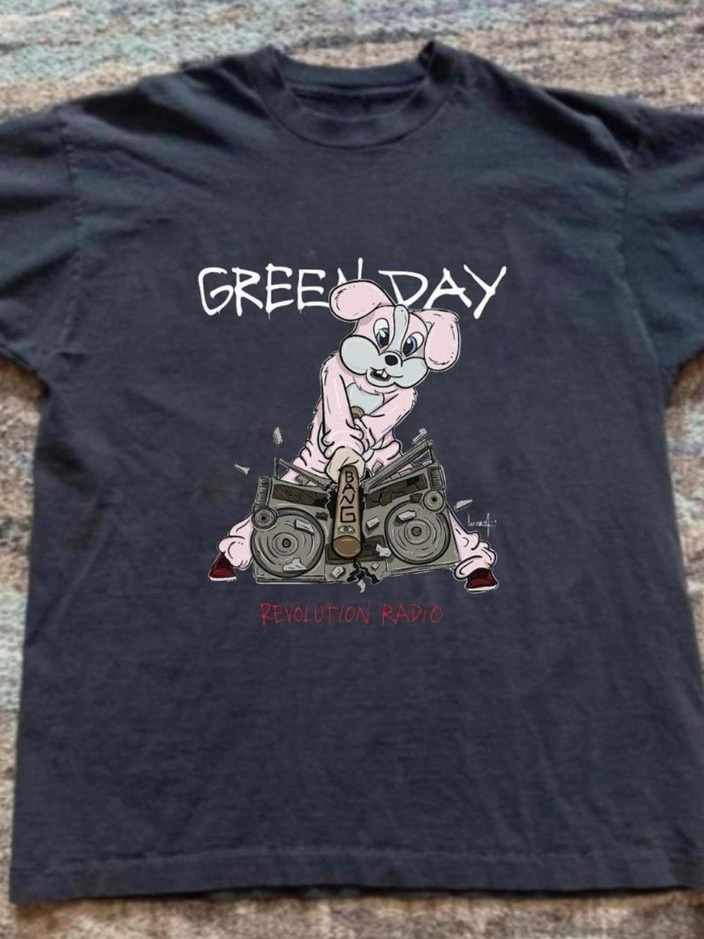 Gildan Black Green Day 'Revolution Radio' Graphic Tee
